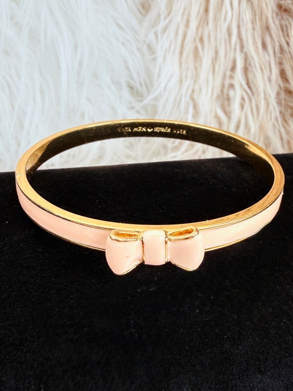 Kate Spade ‘Take a Bow’ Goldtone Pink Enamel Thin Bangle Bracelet MSRP $98 - Picture 3 of 8
